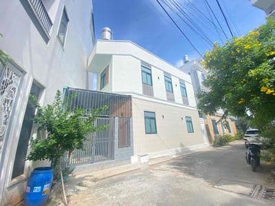 CHO THUÊ NHÀ MỚI XÂY 1T1L 2PN3WC Lê Văn Chí 120m2 Oto đậu cửa