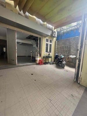 Cho thuê mặt bằng - gần sân bay - cv hoàng văn thụ
