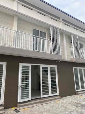 Bán nhà trệt lầu cạnh chung cư Nam Long 3 dt 5x16 - Giá 2.35 tỷ