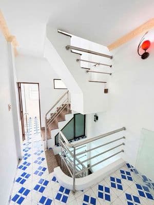 Bán nhà 3 tầng 3PN, 2WC, Trần Văn Quang TB