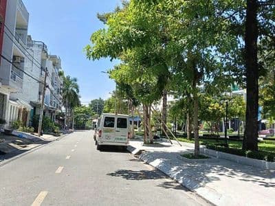 Mặt tiền đường khu bình phú