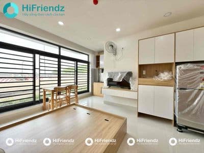 Studio cửa sổ view sân bay- full nội thất, mgr- cầu hoàng hoa thám