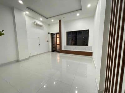 Cho thuê mặt bằng Cityland, treo bảng hiệu lớn giá 9tr5