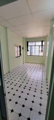 Cho thuê nhà nguyên căn q10