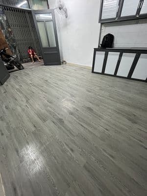 Nhà mặt tiền Nguyễn chí thanh