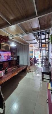 nhà mặt tiền buôn bán gần 100m gần ngã tư chiêu liêu