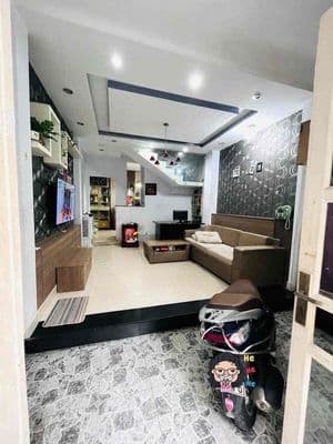 Bán Nhà Tân Bình, Phạm Văn Bạch, Hẻm xe hơi, 40m2, 2 Tầng, 4 Tỷ 990