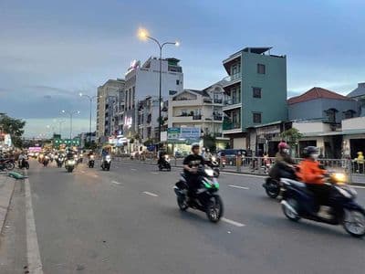Cho Thuê GÓC 8x16 2MT Dương Quảng Hàm, Phường 06, Quận Gò Vấp
