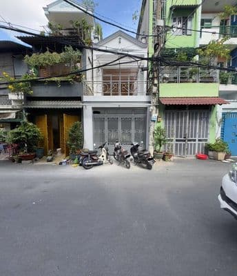 HXH tới nhà ngay Trung tâm Q10, giá 20tr