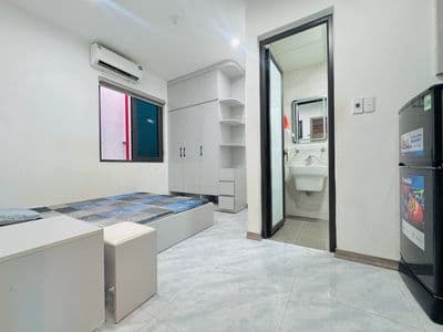 Cho thuê căn hộ full nội thất, có thang máy, gần ĐH