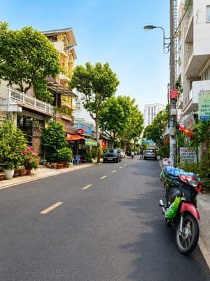 Bán nhà MTKD đường 30/4, q. Tân Phú, 4x23m, 2 Lầu, giá 12 tỷ