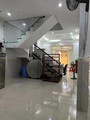 Hương Lộ 2 - Gần Bốn Xã - 2tầng - Hẻm xe tải - nhà mới - 4 x 15 - 13Tr