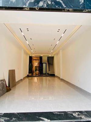 Nhà phố 6 tầng thang máy ô tô vào nhà Phố Trạm, Long Biên