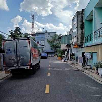 6 tỷ 400 thương lượng ,nhà 3 tầng 2 mặt tiền, diện tích : 4 × 20