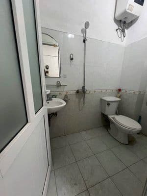 Cho thuê nhà 165 Dương Quảng Hàm, Cầu Giấy - 3PN