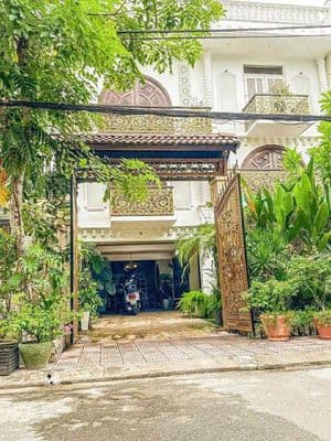 Bán Biệt Thự 2,5 tầng, 2 Lô Liền Kề, Đà Nẵng, Giá RẺ