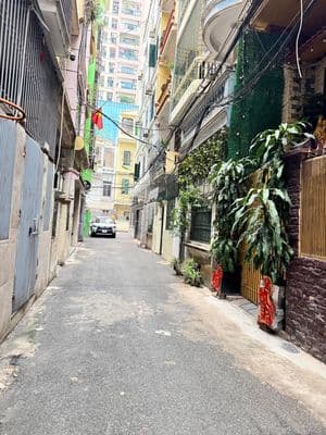 Nhà bán Cầu Giấy - Phạm Văn Đồng, 13 tỷ