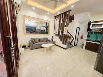 Bán nhà Hữu Hoà, ô tô đỗ cửa, 35m2 x 5 tầng, 5.5 tỷ
