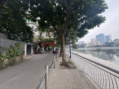 Bán nhà mặt hồ Đống Đa 55m² 5 tầng view hồ