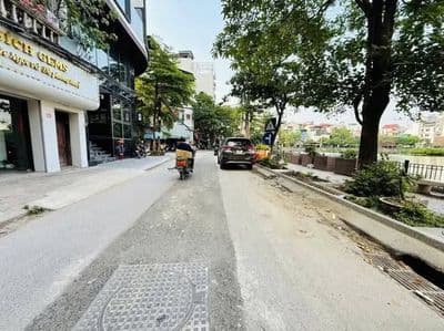Bán nhà 100m2 lõi Ba Đình, gần Lăng Bác