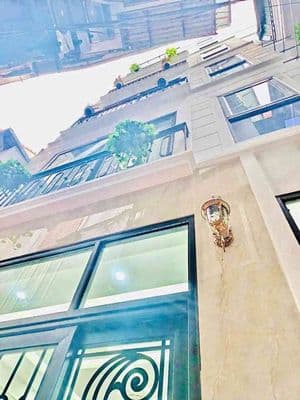 Bán nhà mặt tiền Ngã 6 Ô Chợ Dừa, Đống Đa, 6 tầng thang máy
