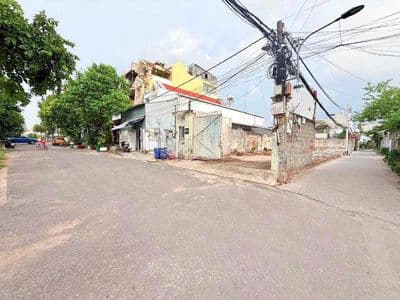 Bán đất mặt tiền đường thông kdc hồng long, cách ql13 200m, giá tốt