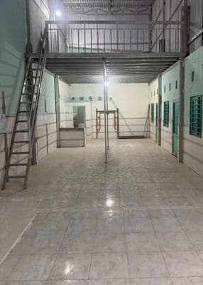 Cho thuê mặt bằng mặt tiền Lê Văn Lương, 205m² sử dụng – kho mới xây