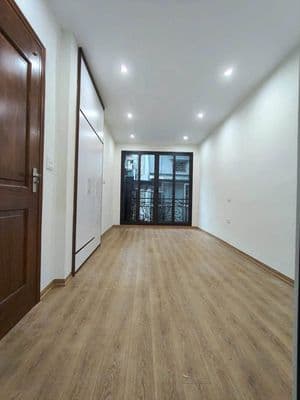 Nhà đẹp 7 tầng thang máy Đống Đa, 9.5 tỷ