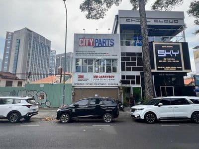 Cho thuê nguyên căn mặt tiền đường trần phú, quận 5