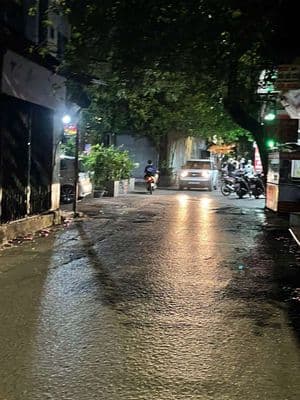 Nhà mặt ngõ ô tô tránh ,thông