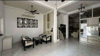Cho thuê nhà full nội thất tên lửa