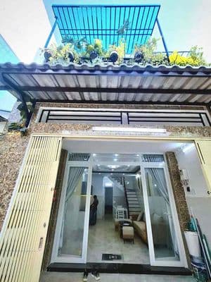Nhà có pn duới đất Huỳnh Tấn Phát kế Q7