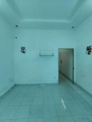 Cho thuê nhà đường Phạm Hùng C4. DT.4m×18m } Nhà trệt 2 Phòng 2 toilet