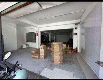 Cho thuê nhà kho 8 x 20m trống suốt 1p làm việc sẵn điện 3fa