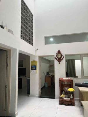 Cho thuê nhà 4 tầng (7x18) mt kdc tân quy đông q7 giá thuê 40tr/tl
