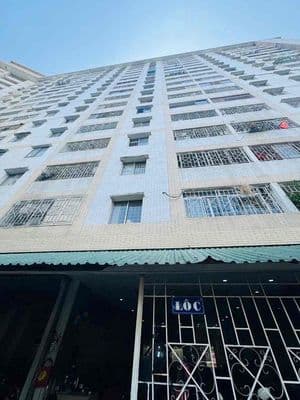 Cần bán Chung cư miếu nổi- view kênh nhiêu lộc