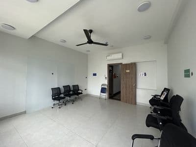 Văn phòng trống cạnh Vành Đai Tây, PAn Khánh, Q2 (45m2). Giá 11tr/th