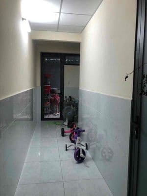 Chính chủ cho thuê nhà trệt + lửng - đường 160