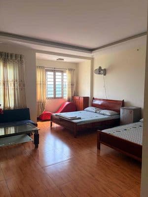 Cho thuê khách sạn 12 phòng ngay đường Man Thiện
