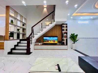 Nhà mới full nội thất 4 pn giá 15 triệu