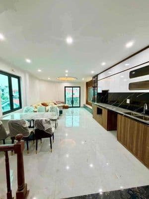 Thang máy 6 tầng Ngọc Hồi, Gara ô tô - Nhà mới hiện đại