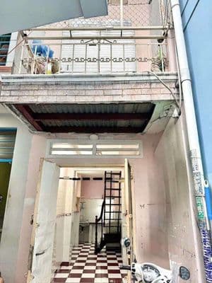 Cho thuê nhà hẻm 2 xe máy, 1 xet, hoà hung q.10