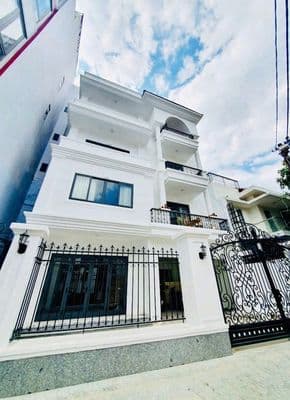Cho thuê nhà 220/6A Nguyễn Trọng Tuyển , Phường 08, Quận Phú Nhuận.