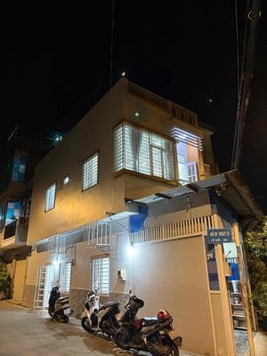 Nhà mới 2 phòng 7 triệu 3.3 x 12m hẻm ô tô gần cầu Rạch Tôm số 1902