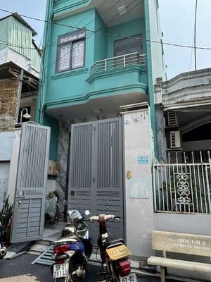 Cho thuê nhà 4 tầng tô hiệu đường nhựa 2 xe hơi tránh nhau 4 pn 12 tr