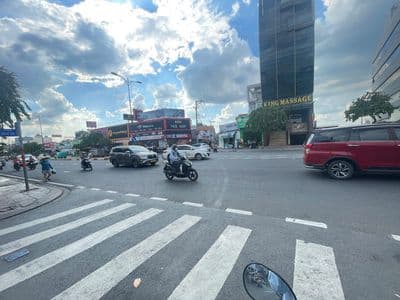 Lô đất vuông đẹp – ngang 5m – gần lê văn việt – 116m² – chỉ 61tr/m²