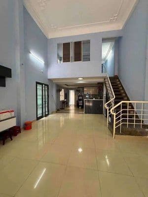 Cho thuê nhà 2,5 tầng hai mặt kiệt Hàm Nghi
