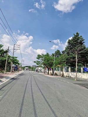 bán nhà sổ riêng phú tân tdm Bình Dương