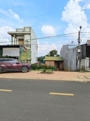 Đất mặt tiền trung tâm vị trí đẹp