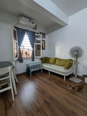 Căn góc tập thể phố Tôn Đức Thắng